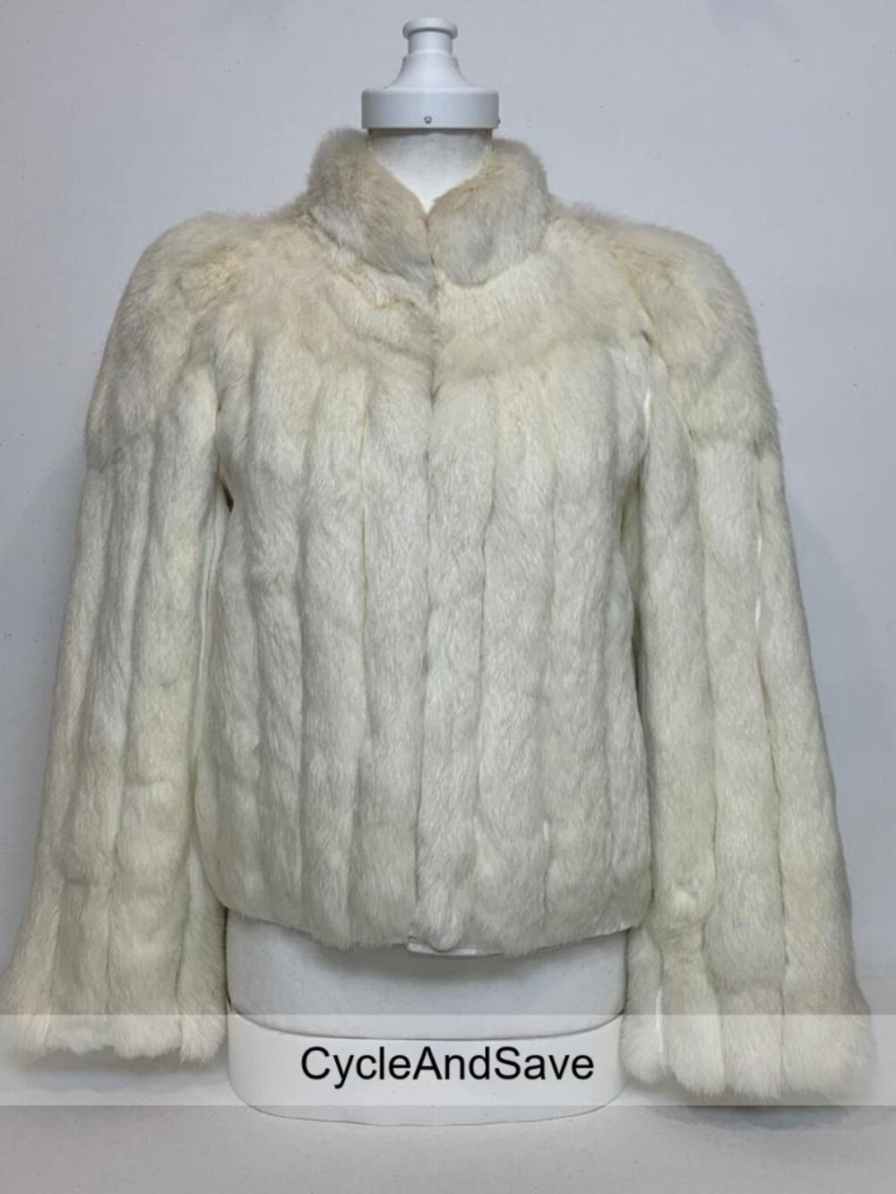 Lax Luxury White Real Fur Coat with Genuine Leather - XS/S Winter Elegance